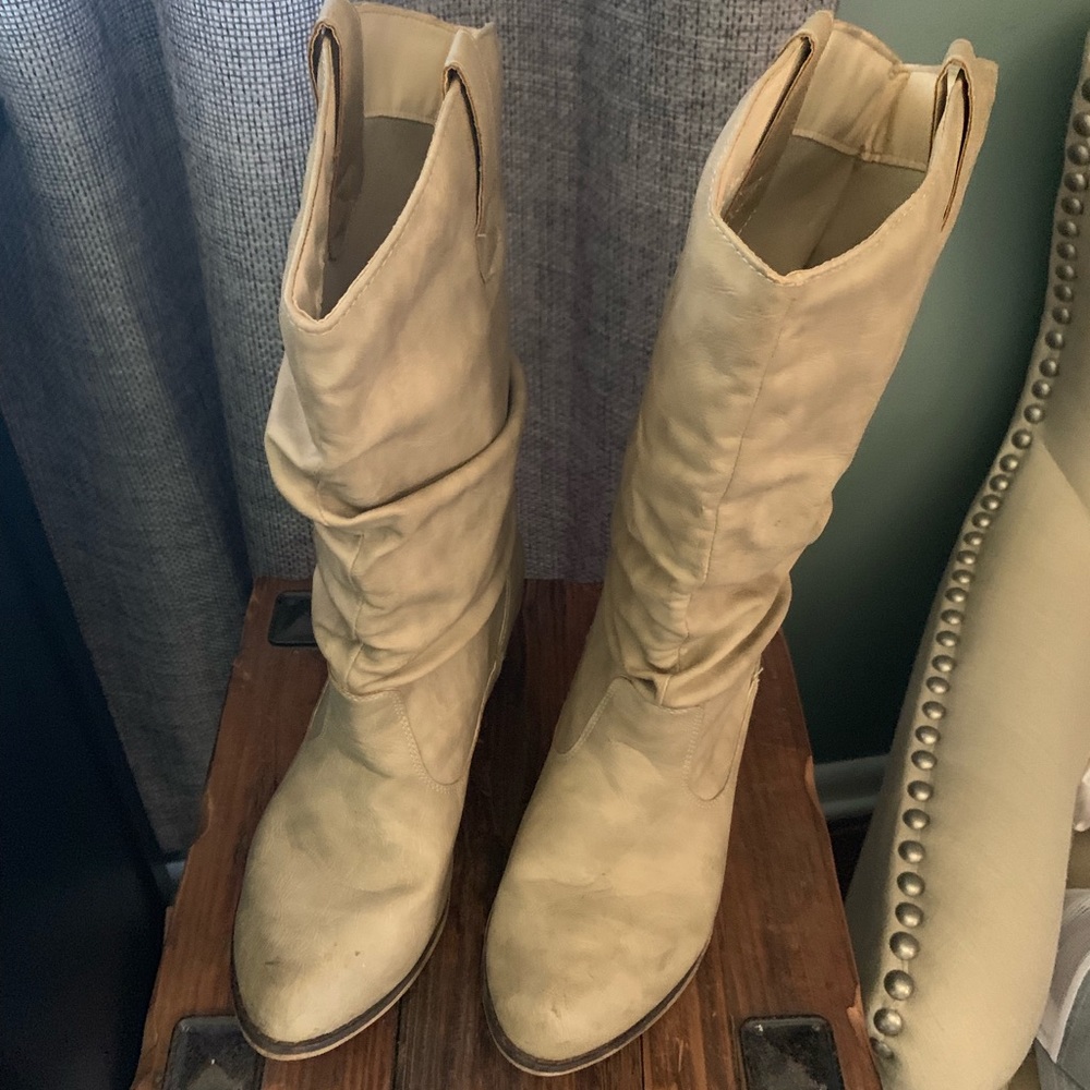Size 10 boots!